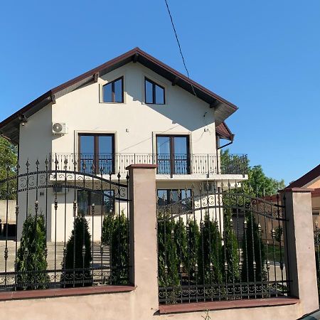 Apartament Micsunelelor Cu Parcare Privata Iasi Eksteriør billede